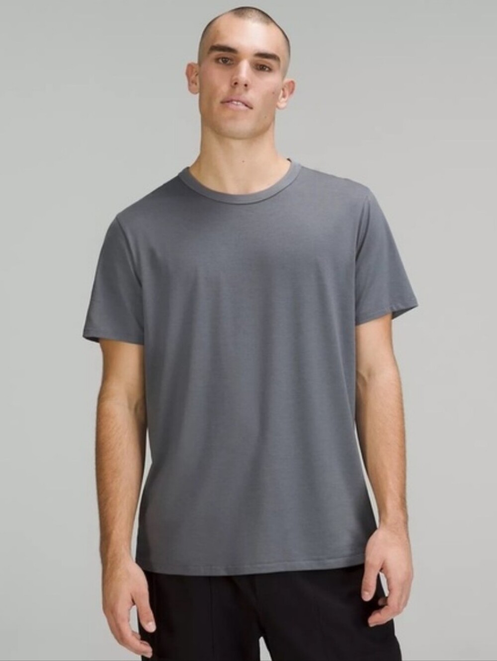 Lululemon Fundamental Short Sleeve Tee Shirt Gray Athletic Casual Men's Size L